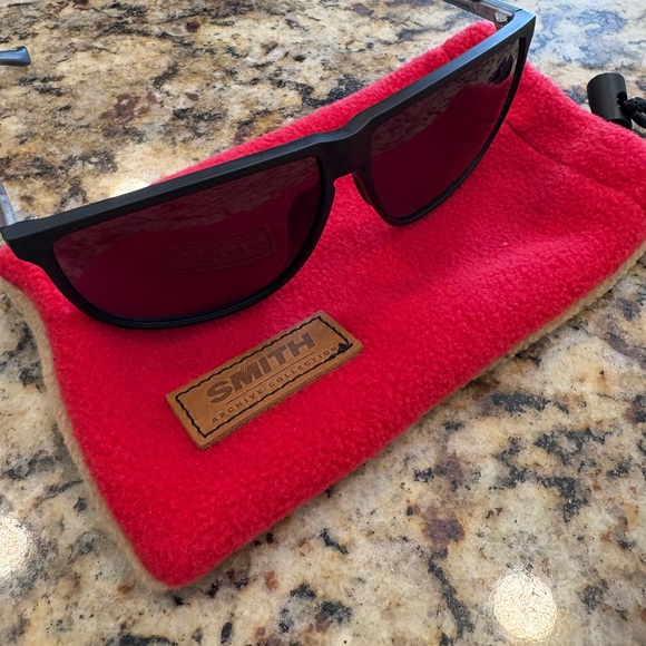 Smith Mono Lake Sunglasses - Picture 1 of 7